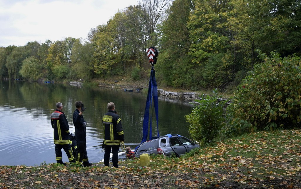 Einsatz BF Koeln PKW im See Koeln Esch P088.JPG - Miklos Laubert